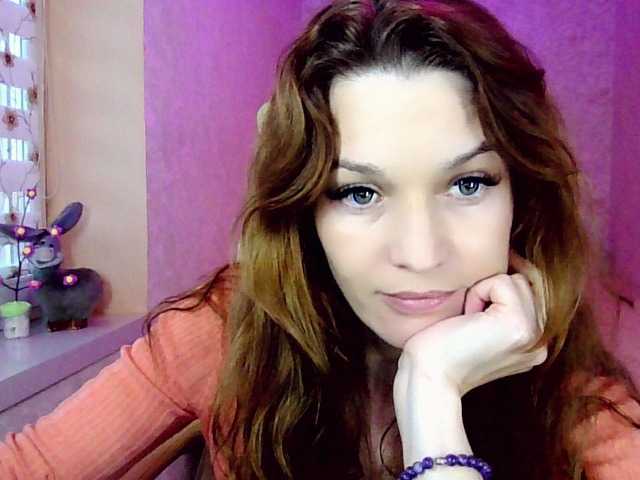 IridessaL's BongaCams show and profile