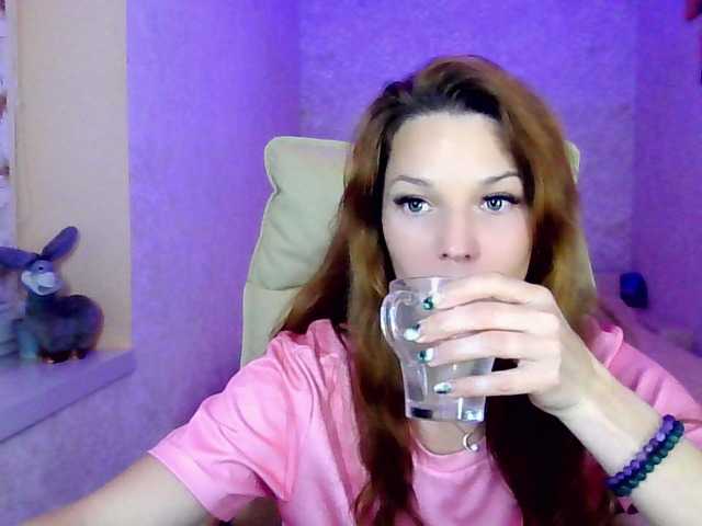 IridessaL live cam on BongaCams