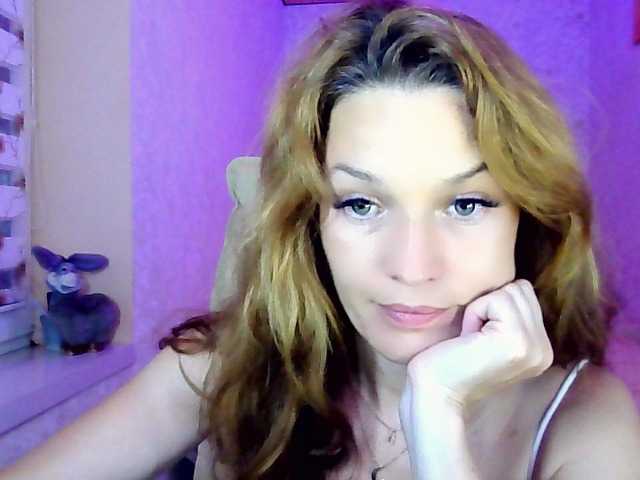 IridessaL live cam on BongaCams