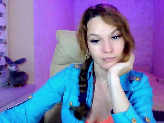 IridessaL live cam on BongaCams