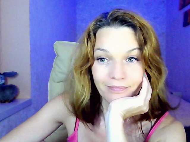 IridessaL live cam on BongaCams
