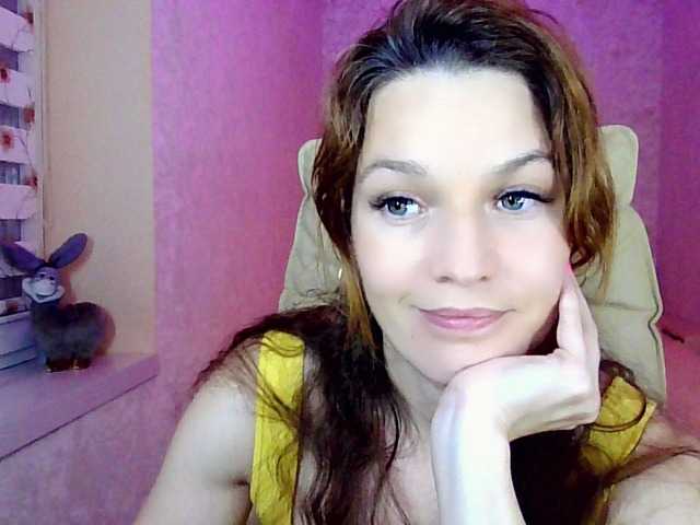 IridessaL live cam on BongaCams