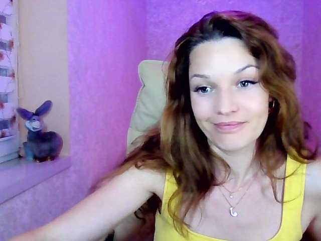 IridessaL live cam on BongaCams