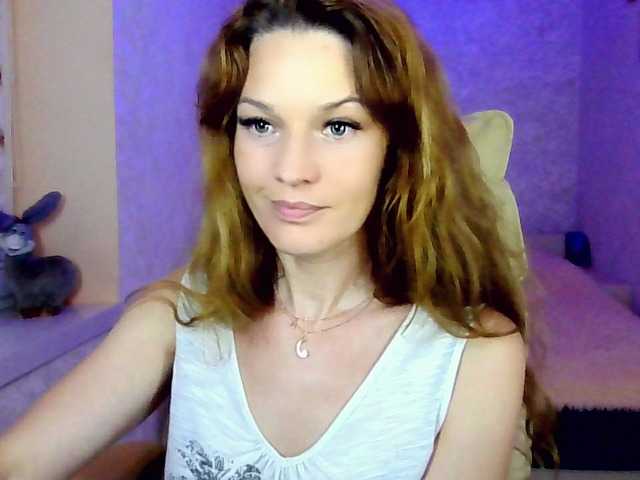 IridessaL live cam on BongaCams