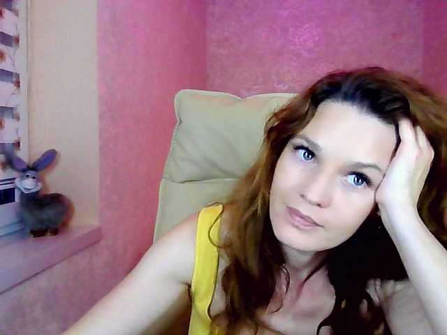IridessaL live cam on BongaCams