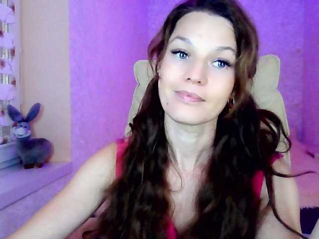 IridessaL live cam on BongaCams