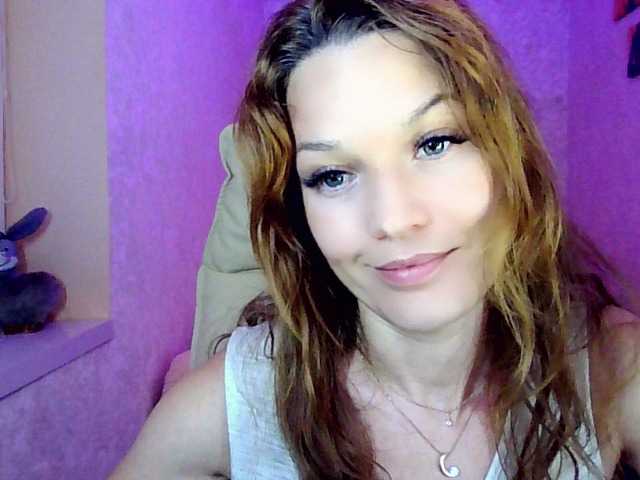 IridessaL live cam on BongaCams