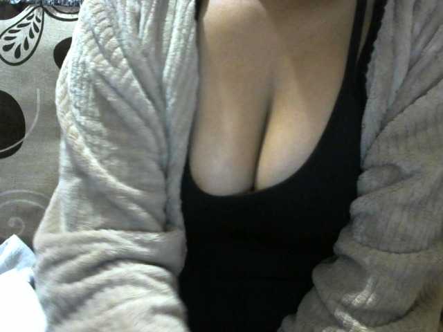 Prettyjannetta live cam on BongaCams