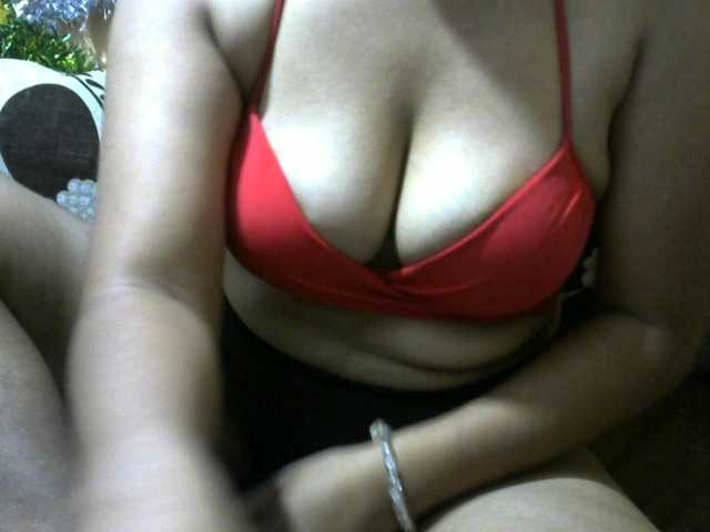 Prettyjannetta live cam on BongaCams