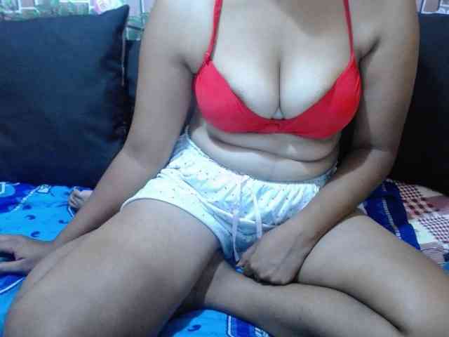 Prettyjannetta webcam