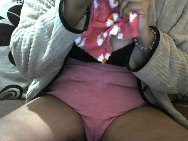 Prettyjannetta webcam