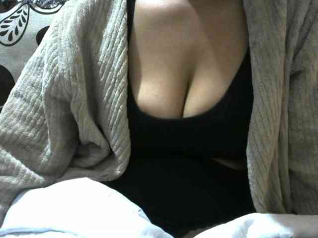 Prettyjannetta webcam