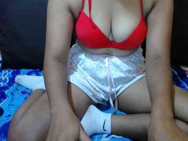 Prettyjannetta webcam