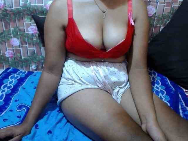 Prettyjannetta webcam