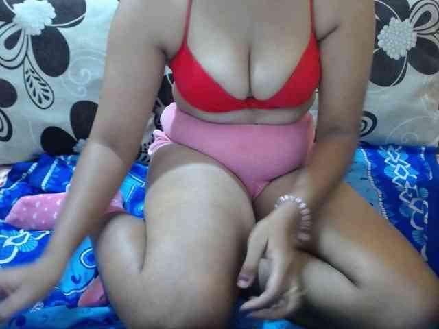 Prettyjannetta webcam