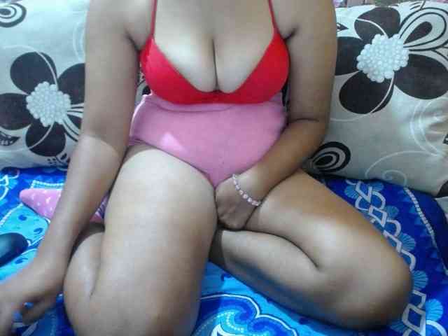 Prettyjannetta webcam