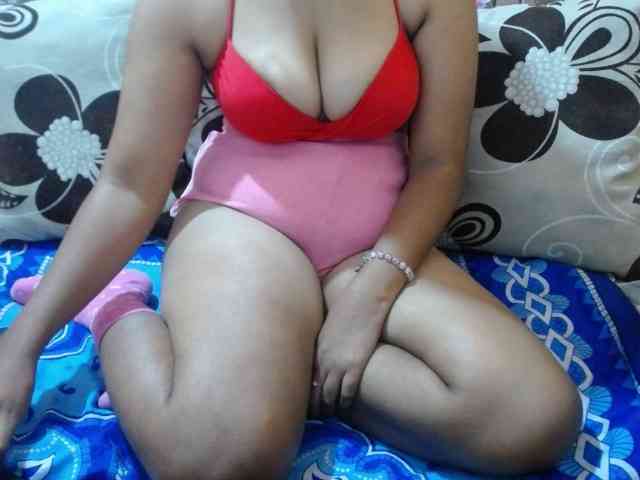 Prettyjannetta webcam