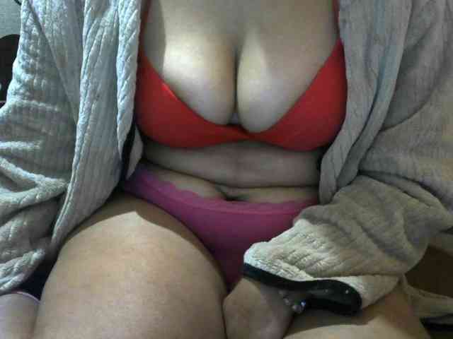 Prettyjannetta webcam