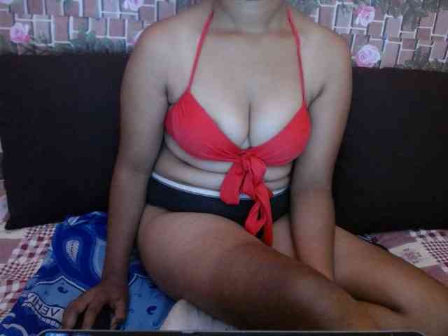 Prettyjannetta webcam