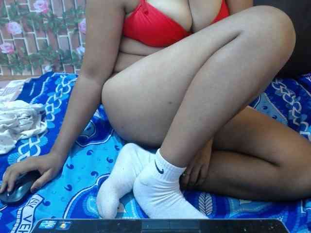 Prettyjannetta webcam