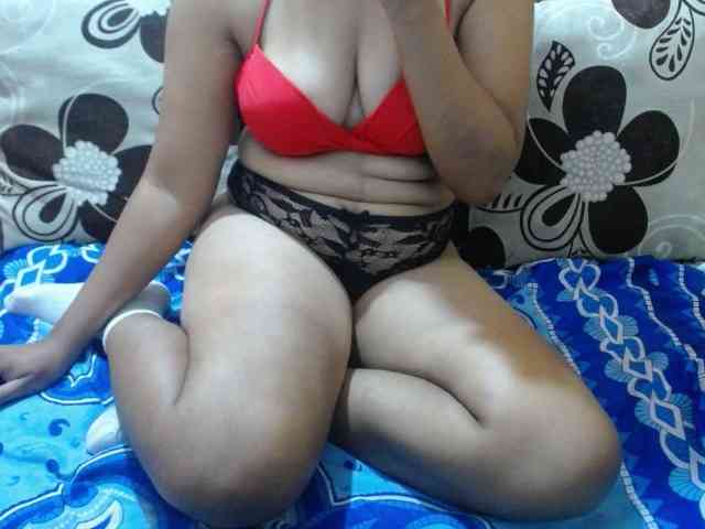 Prettyjannetta webcam