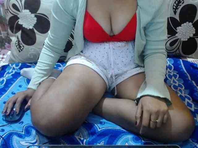 Prettyjannetta webcam