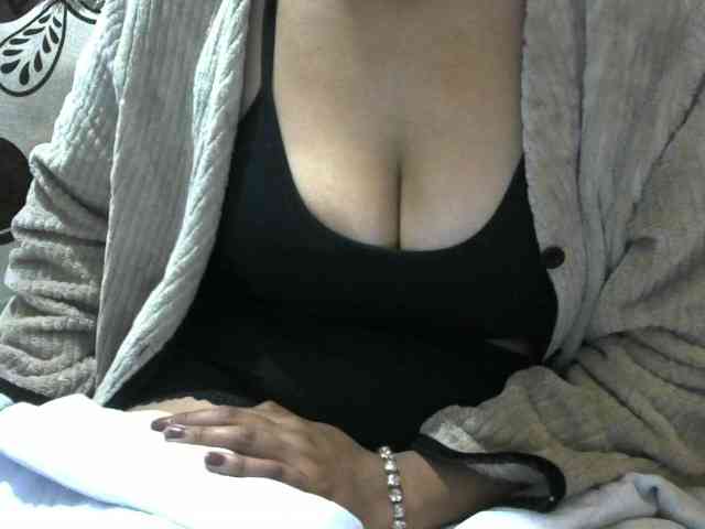 Prettyjannetta webcam