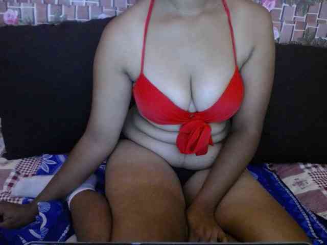 Prettyjannetta webcam