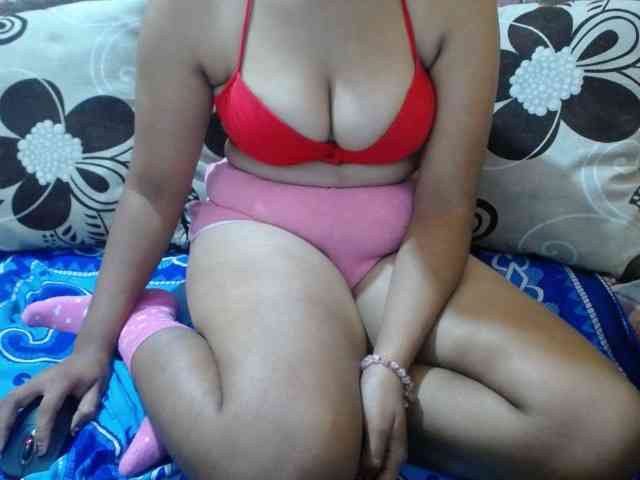 Prettyjannetta webcam