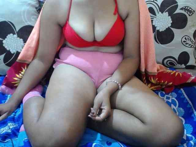 Prettyjannetta webcam