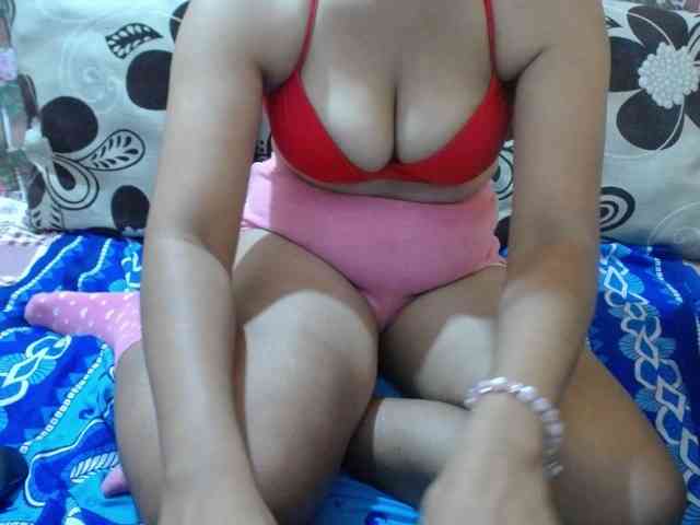Prettyjannetta webcam