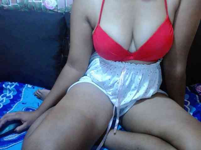 Prettyjannetta webcam