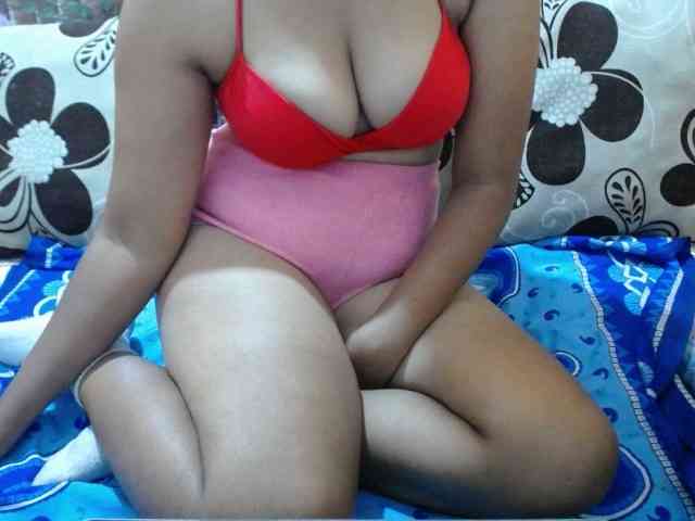 Prettyjannetta webcam
