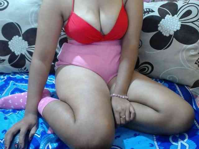 Prettyjannetta webcam