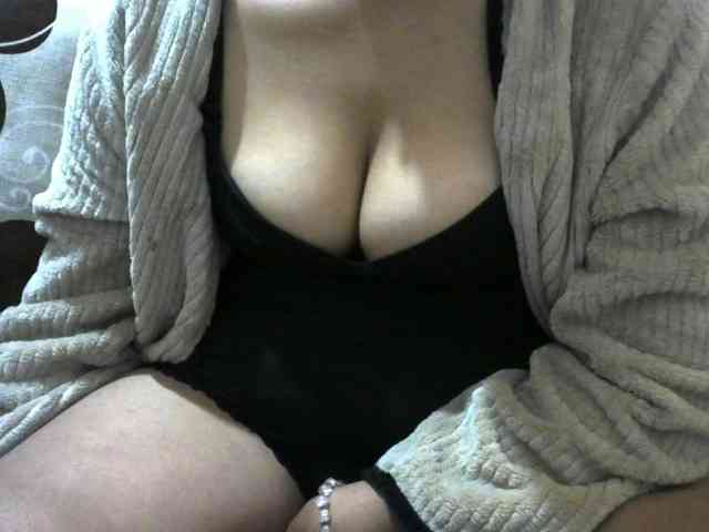 Prettyjannetta webcam