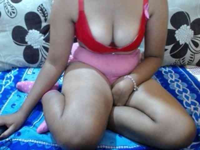 Prettyjannetta webcam