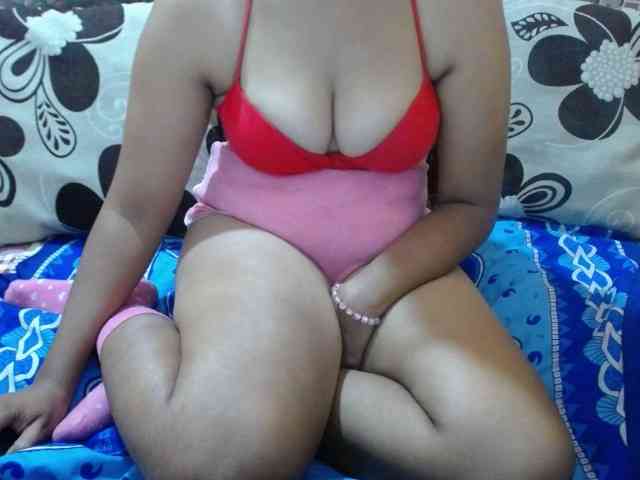 Prettyjannetta webcam