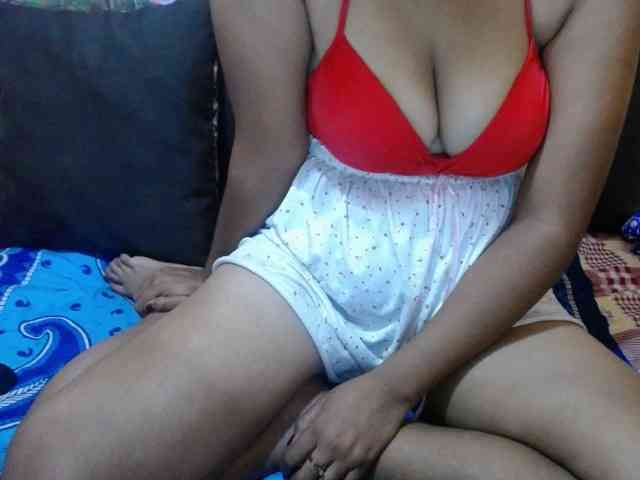 Prettyjannetta webcam