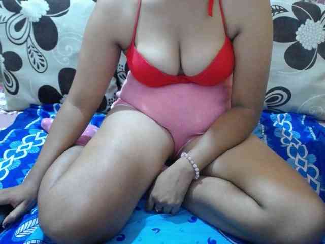 Prettyjannetta webcam