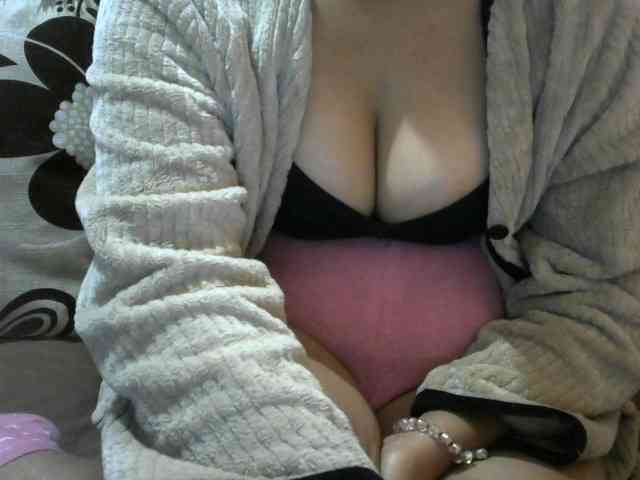 Prettyjannetta webcam