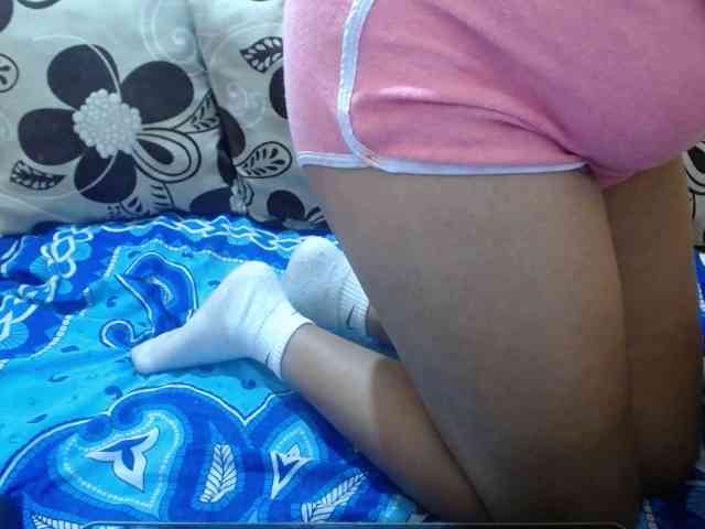 Prettyjannetta webcam