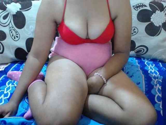 Prettyjannetta webcam