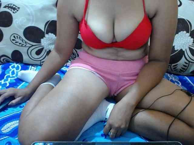 Prettyjannetta webcam