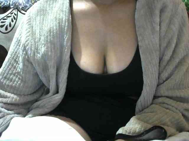 Prettyjannetta webcam