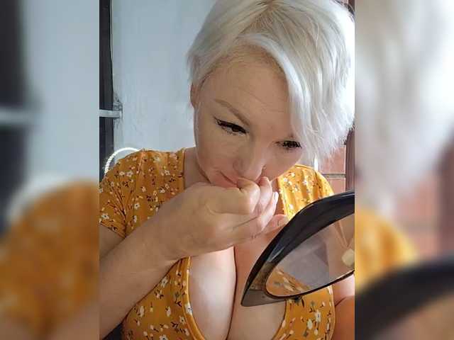 smeh-i-greh live cam on BongaCams