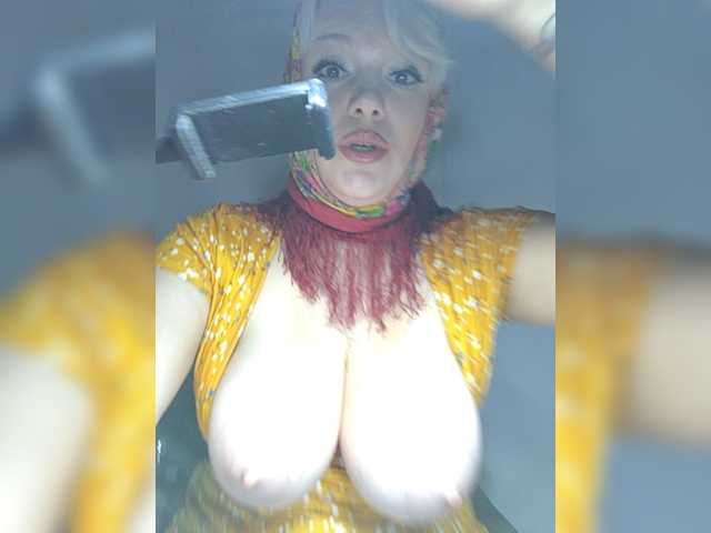 smeh-i-greh live cam on BongaCams