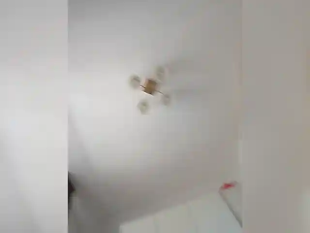 smeh-i-greh