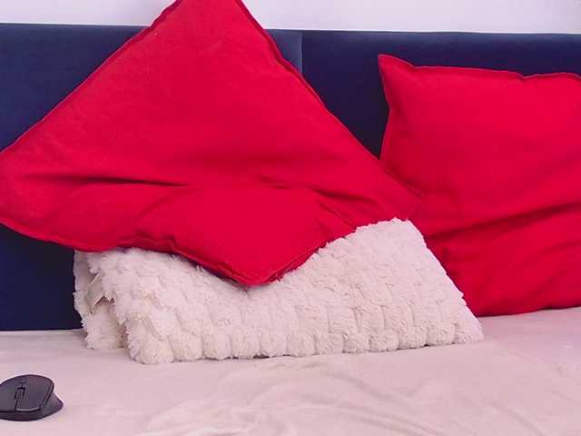 BlondieEve live cam on BongaCams