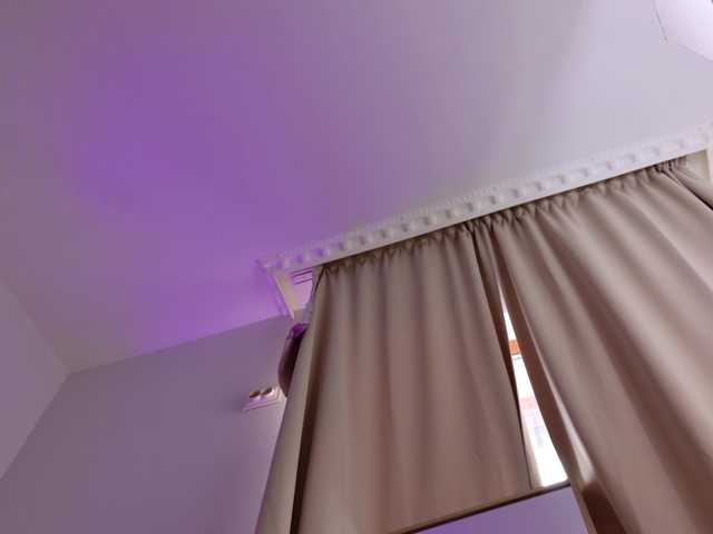 BlondieEve live cam on BongaCams