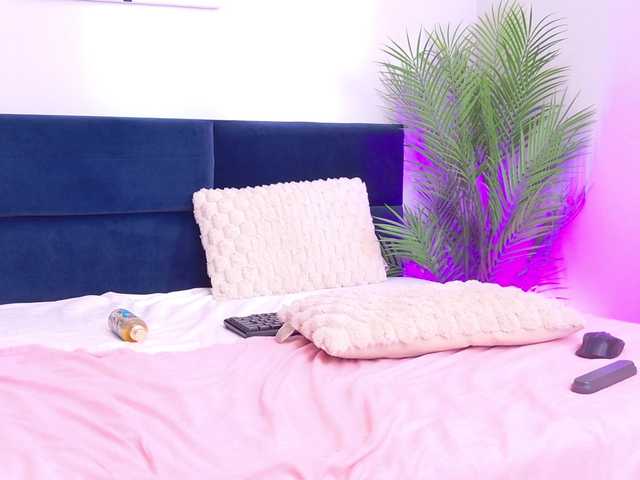 BlondieEve live cam on BongaCams